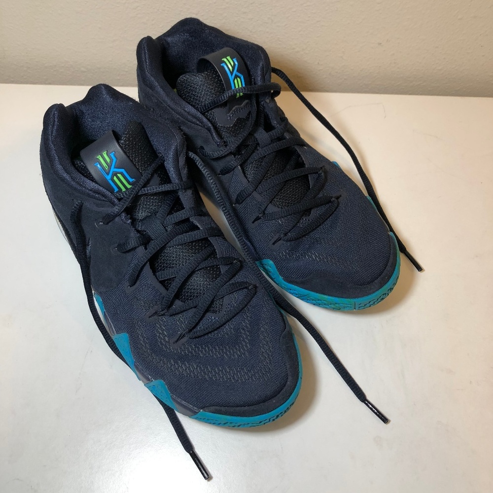 Kyrie4 Basketball Shoes